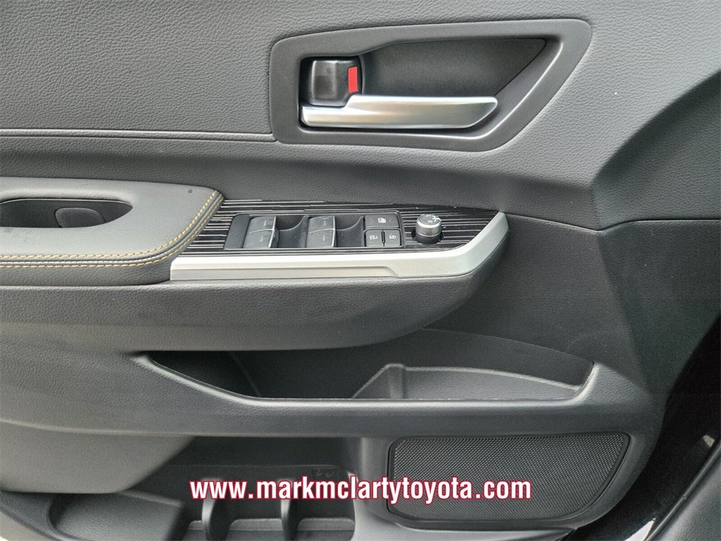 2026 Toyota Sienna Woodland Edition 7 Passenger