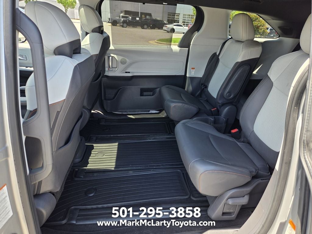 2021 Toyota SIENNA XSE XSE 7 Passenger