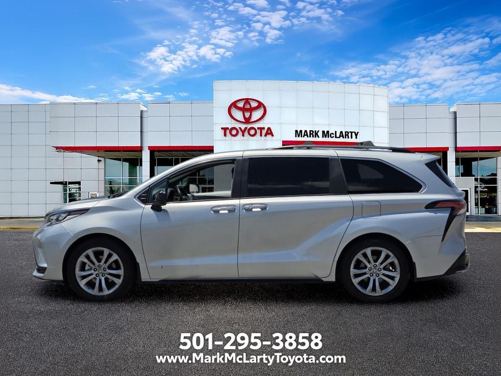 2021 Toyota SIENNA XSE XSE 7 Passenger