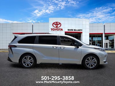 2021 Toyota SIENNA XSE XSE 7 Passenger