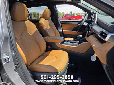 2026 Toyota Highlander Hybrid Platinum