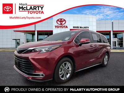 2024 Toyota Sienna Platinum 7 Passenger