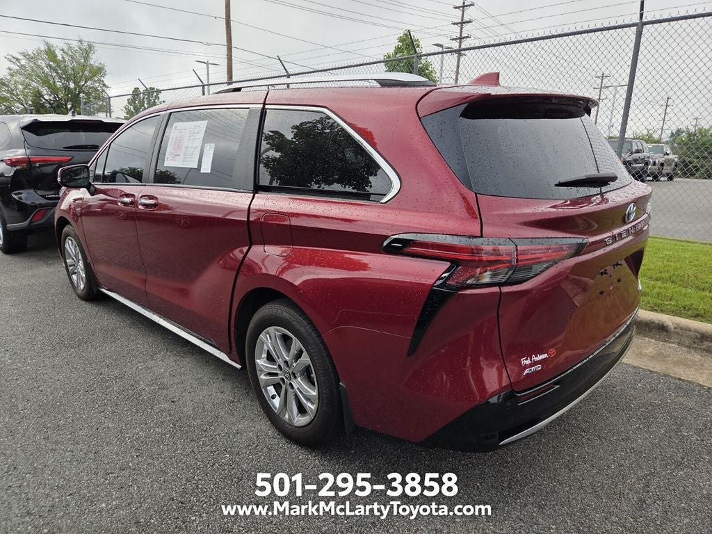2024 Toyota Sienna Platinum 7 Passenger