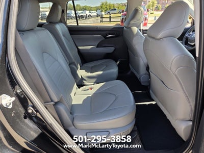 2022 Toyota HIGHLANDER HYBRD XLE