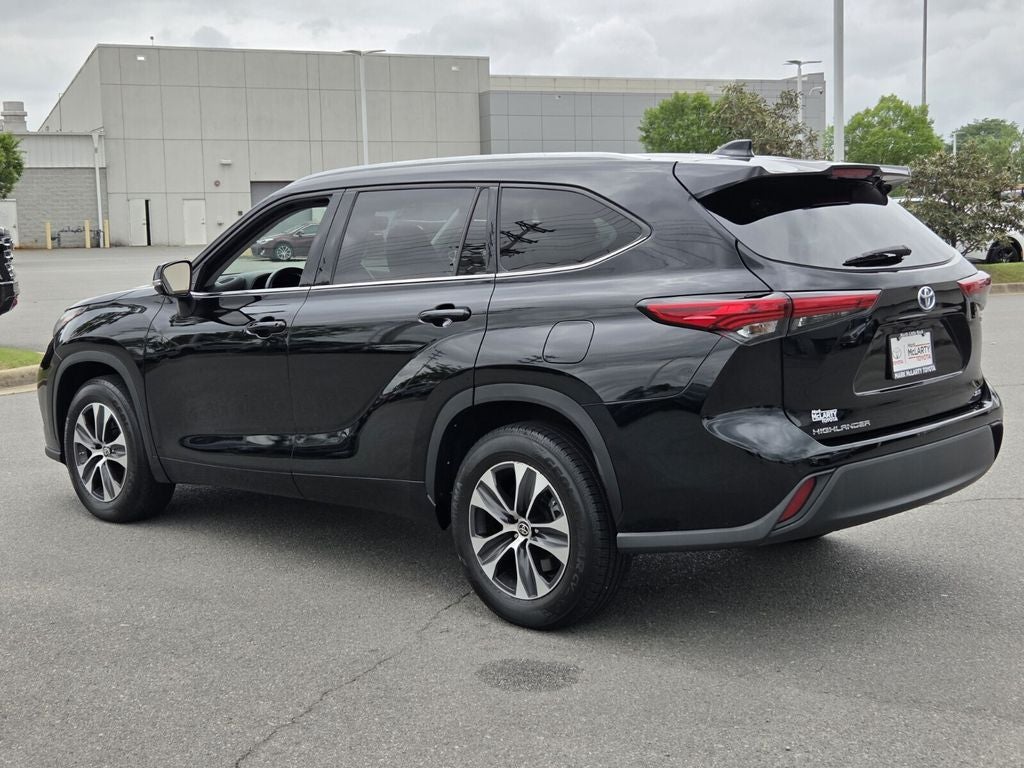 2022 Toyota HIGHLANDER HYBRD XLE