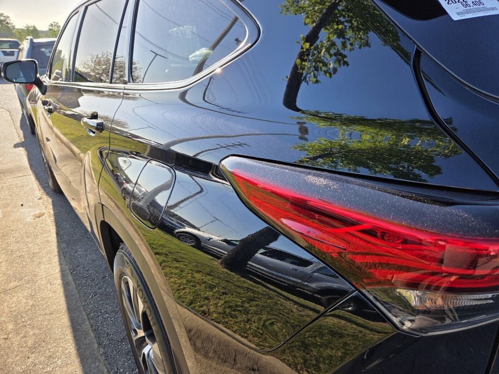 2022 Toyota HIGHLANDER HYBRD XLE