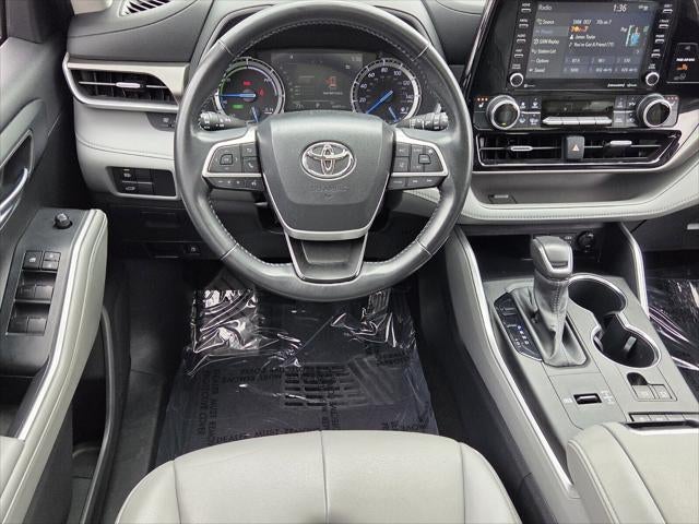 2022 Toyota HIGHLANDER HYBRD XLE