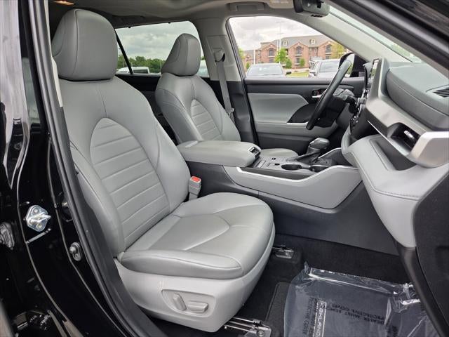 2022 Toyota HIGHLANDER HYBRD XLE