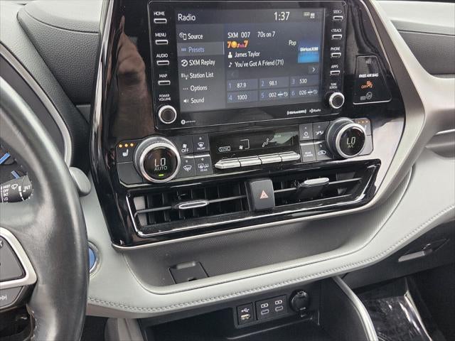 2022 Toyota HIGHLANDER HYBRD XLE