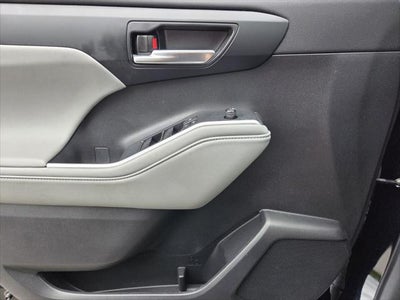 2022 Toyota HIGHLANDER HYBRD XLE