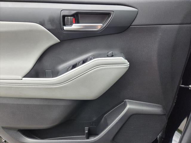 2022 Toyota HIGHLANDER HYBRD XLE