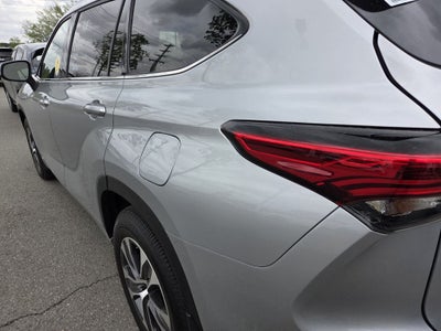 2022 Toyota HIGHLANDER HYBRD XLE