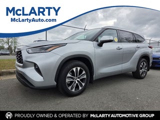 2022 Toyota Highlander Hybrid Base