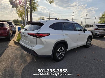 2023 Toyota Highlander Hybrid XLE