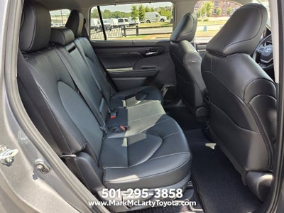 2026 Toyota Highlander Hybrid XLE