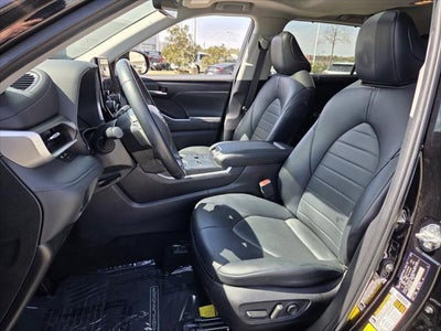 2023 Toyota HIGHLANDER HYBRD XLE