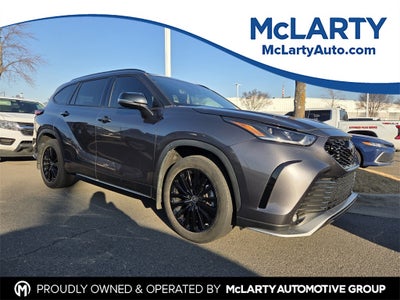 2024 Toyota HIGHLANDER LE