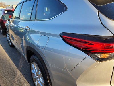 2023 Toyota HIGHLANDER Limited