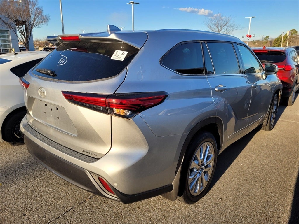 2023 Toyota HIGHLANDER Limited