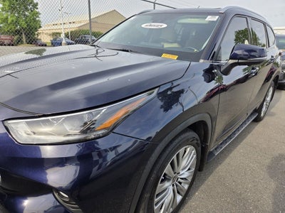 2023 Toyota Highlander Platinum