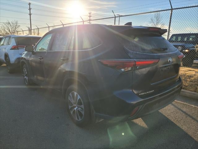 2024 Toyota HIGHLANDER XLE