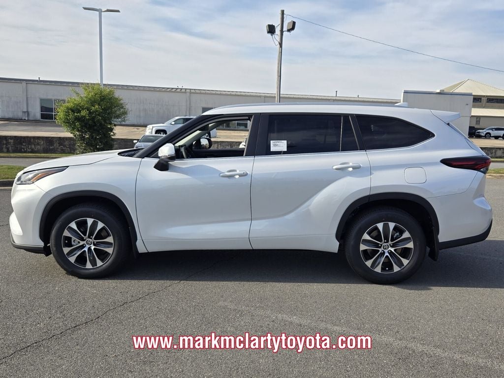 2026 Toyota Highlander XLE