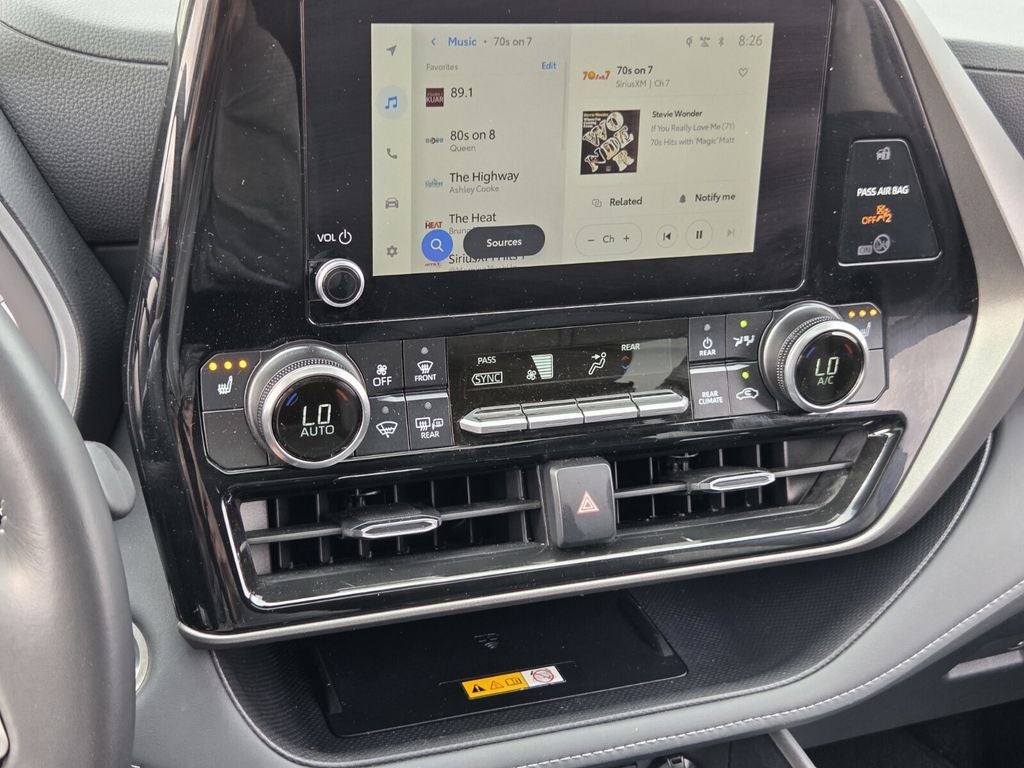 2025 Toyota HIGHLANDER XLE