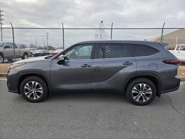 2025 Toyota HIGHLANDER XLE