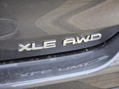 2025 Toyota HIGHLANDER XLE