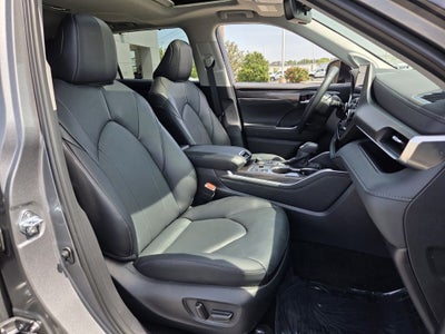 2026 Toyota HIGHLANDER Limited