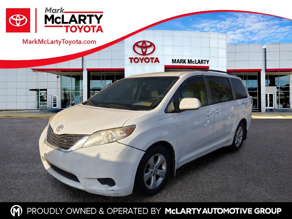 2014 Toyota Sienna LE