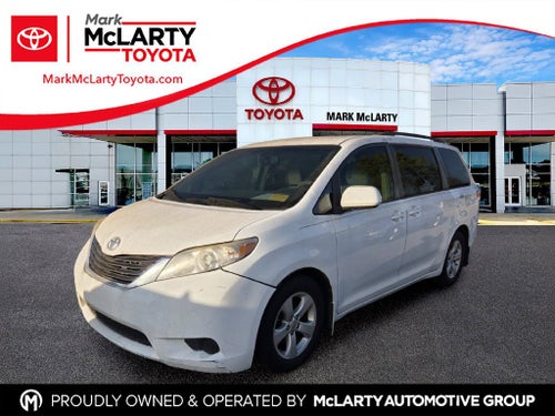 2014 Toyota Sienna LE