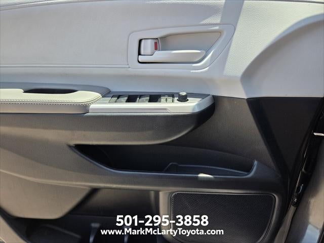 2025 Toyota Sienna LE 8 Passenger
