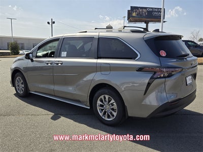 2026 Toyota Sienna LE