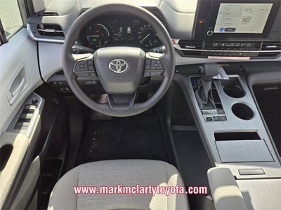 2026 Toyota Sienna LE