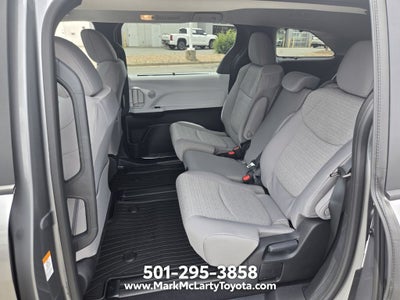 2026 Toyota Sienna LE 8 Passenger