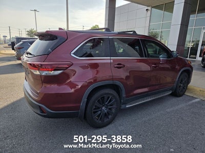 2019 Toyota Highlander SE