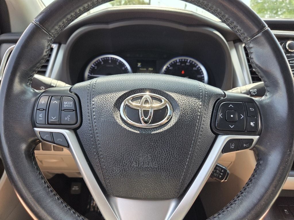 2018 Toyota HIGHLANDER XLE