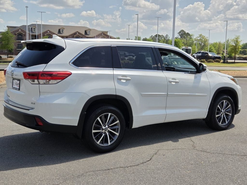 2018 Toyota HIGHLANDER XLE