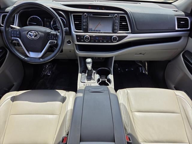 2018 Toyota HIGHLANDER XLE