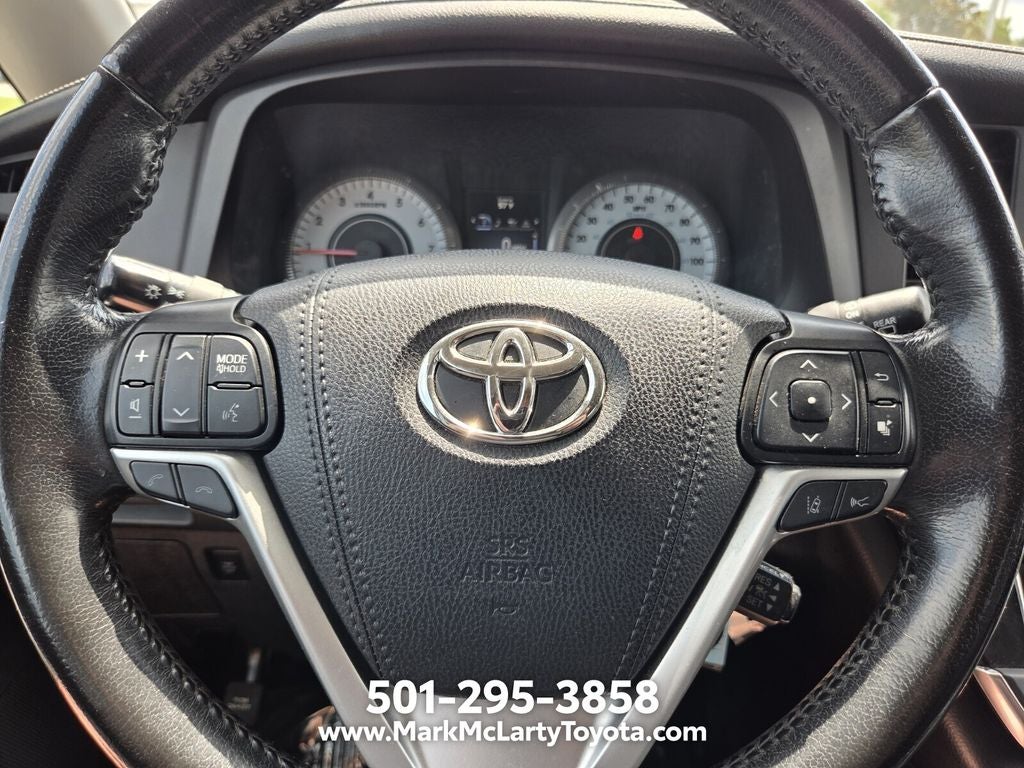 2019 Toyota Sienna SE 8 Passenger