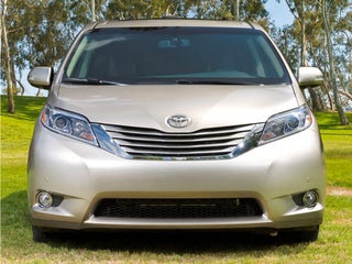 2016 Toyota Sienna XLE 8 Passenger