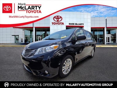 2016 Toyota Sienna XLE 8 Passenger
