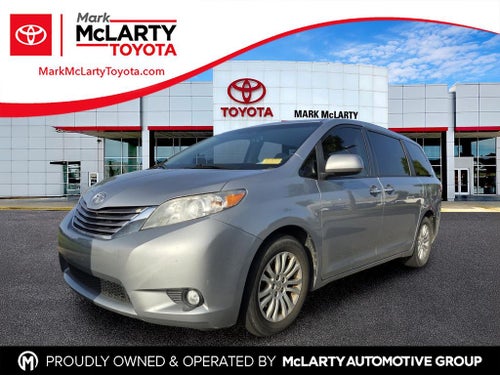 2016 Toyota Sienna XLE 8 Passenger