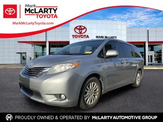 2016 Toyota Sienna XLE 8 Passenger