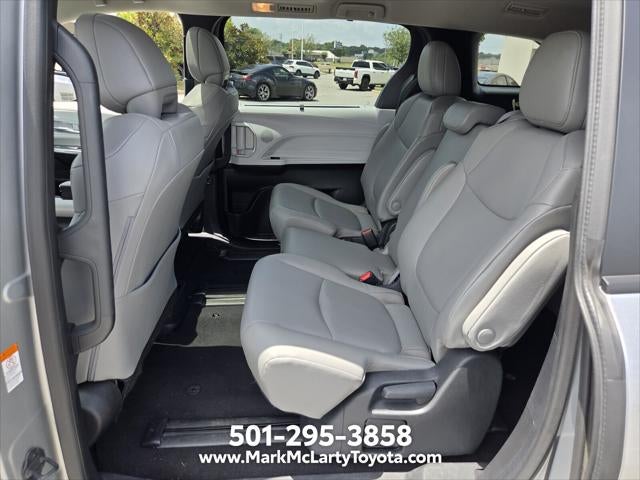 2025 Toyota Sienna XLE 8 Passenger
