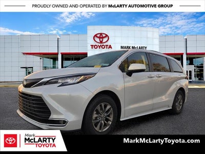 2024 Toyota Sienna XLE
