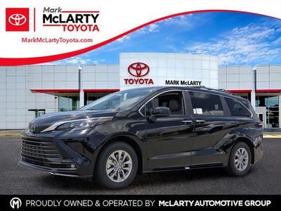 2026 Toyota Sienna XLE 8 Passenger