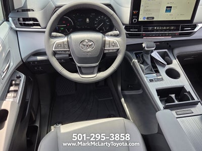 2026 Toyota Sienna XLE 8 Passenger