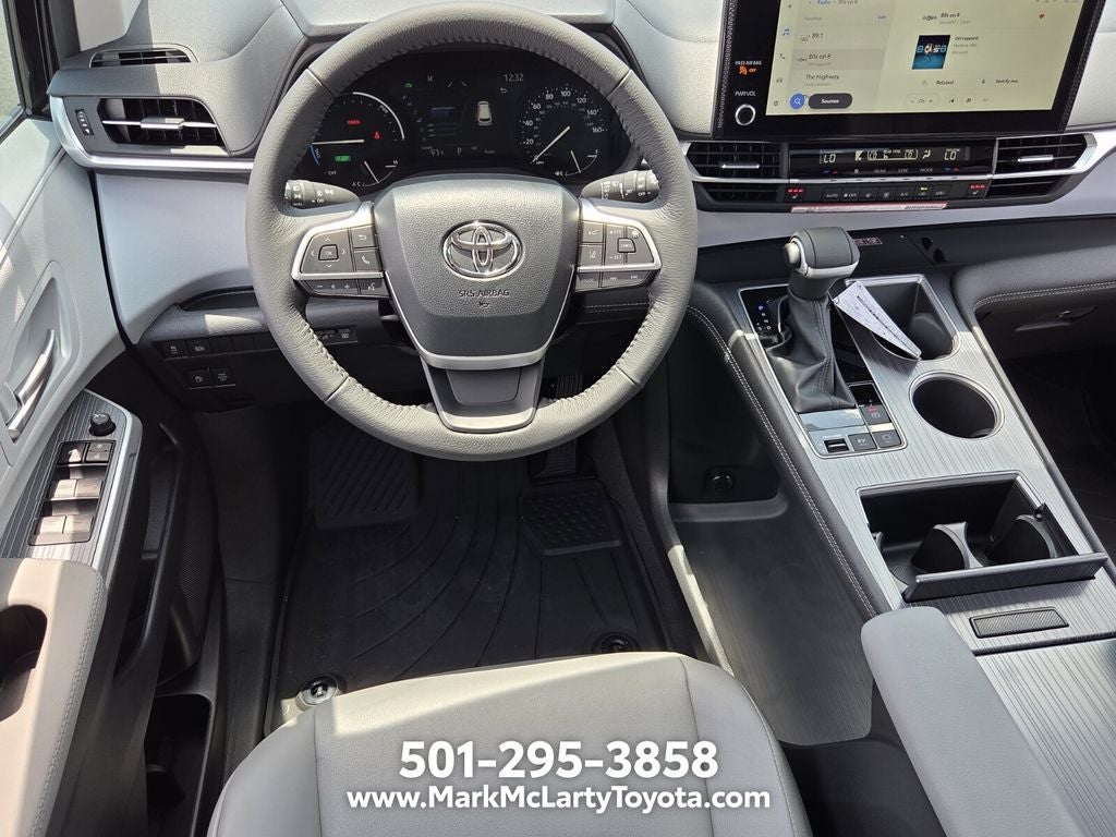 2026 Toyota Sienna XLE 8 Passenger